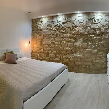 La Pelliccia Апартаменты Бари