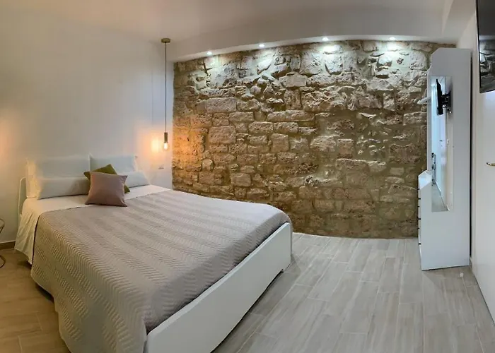 La Pelliccia Apartment Bari